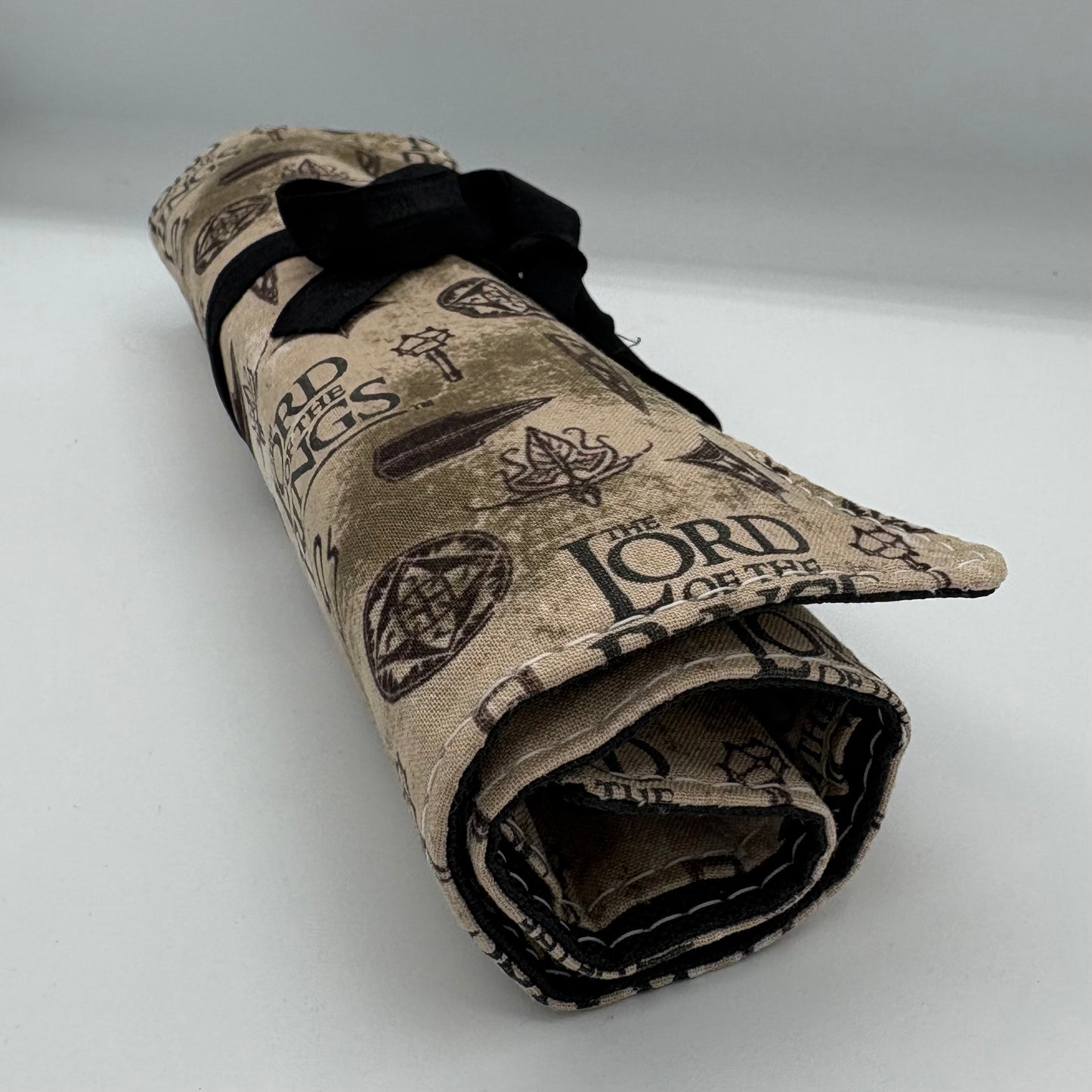 The Scroll brush wrap