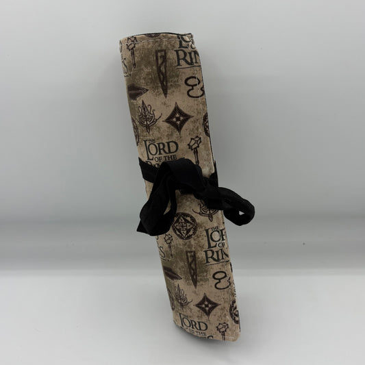 The Scroll brush wrap