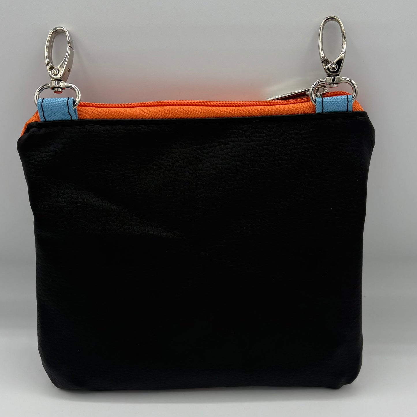 Loud & Proud Hip Hiker