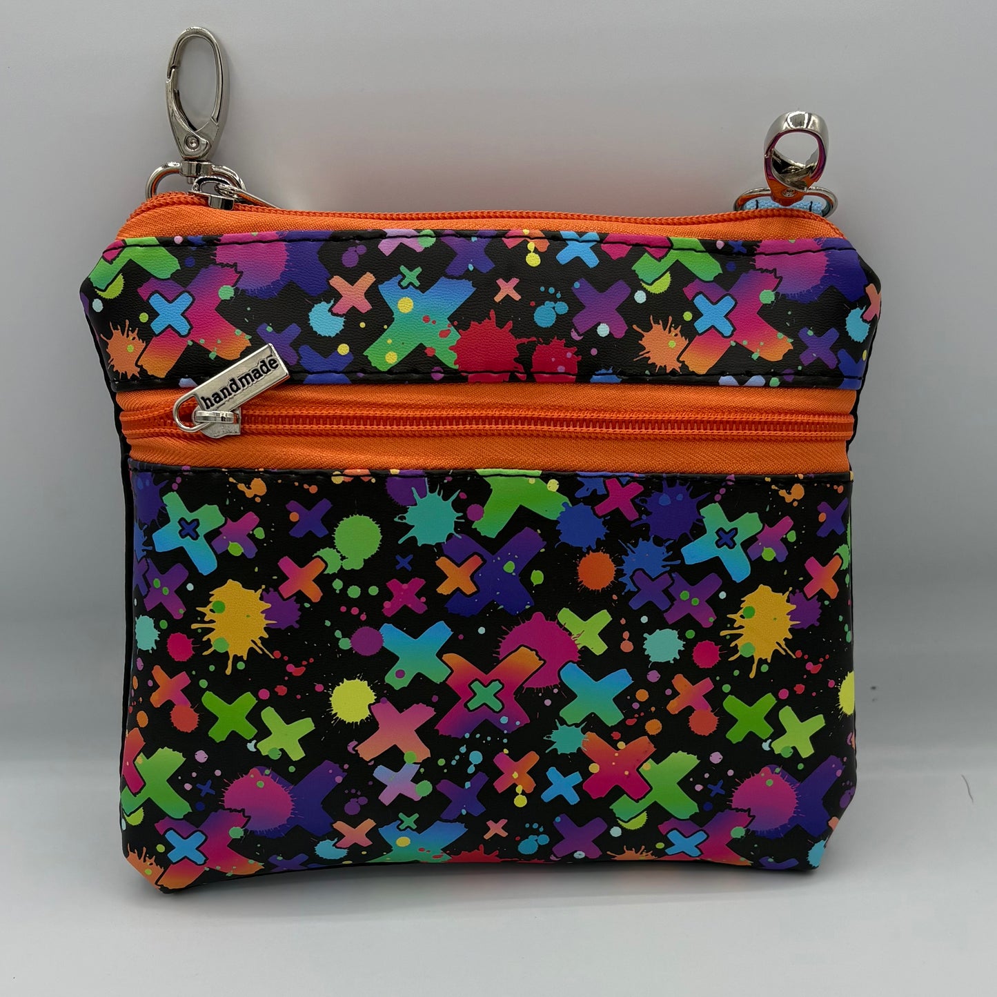 Loud & Proud Hip Hiker