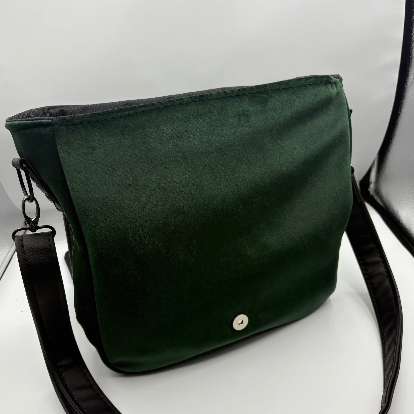 Alice’s Messenger Bag